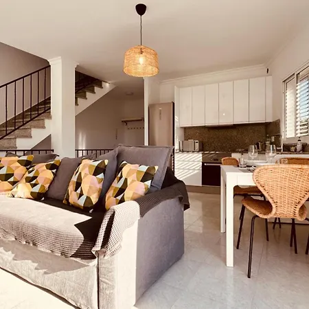 Click & Guest -terrace With Sea And Mountain Views * San Bartolome de Tirajana (Gran Canaria)